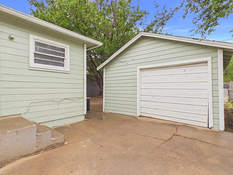 4308 S Jackson St — Photo 26