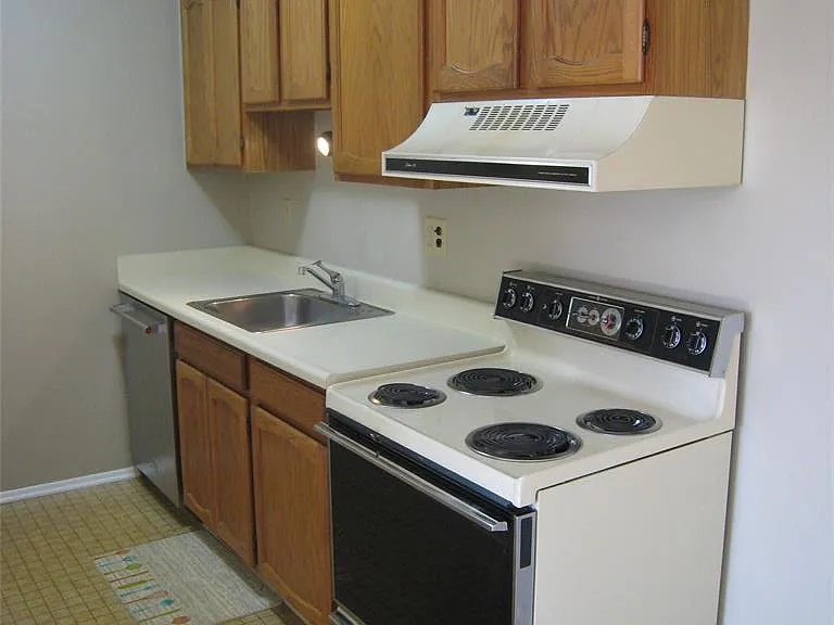 803 Plate St #207 — Photo 11
