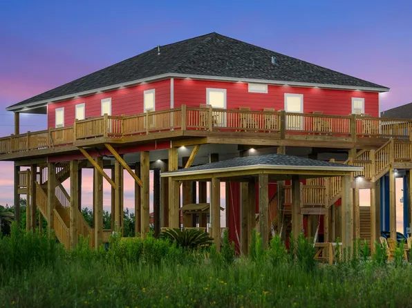 1103 Mabry St, Gilchrist, TX 77617