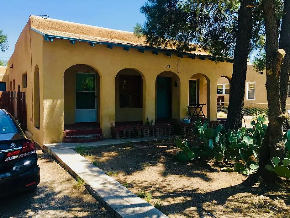 Bryn Mawr Dr SE, Albuquerque — Photo 2