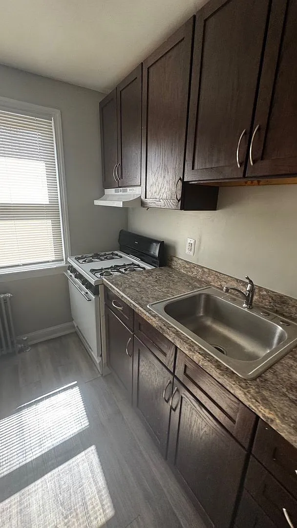 317 Anacostia Rd Se — Photo 2