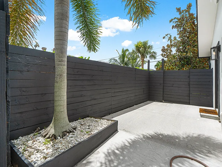 43 W Plumosa Ln #STUDIO — Photo 7
