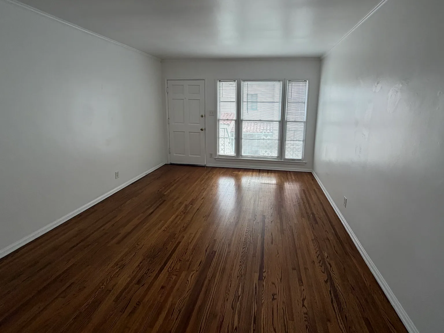 1 bed, $2,195 — Photo 2