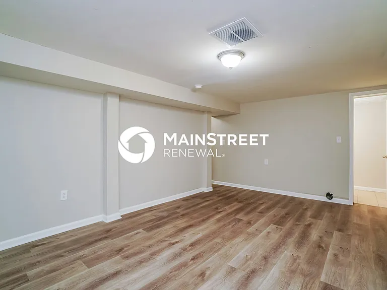 Main Bedroom