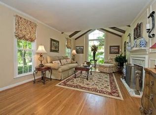 624 Trotwood Ridge Rd, Pittsburgh, PA 15241