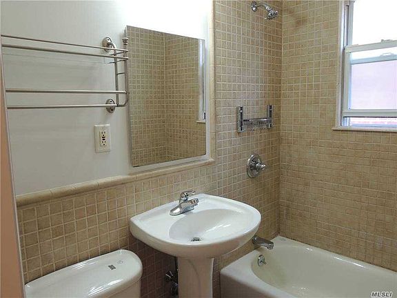 5th image of 154-28 41st Ave #2
