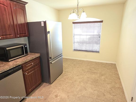 5th image of 4284 High Ridge Ave
