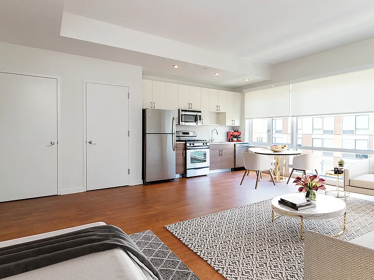544 Union Ave #2Q — Photo 12