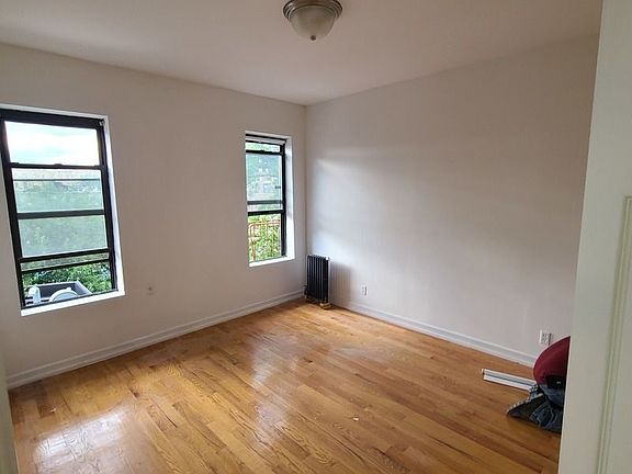4th image of 61 E 17th St #4H