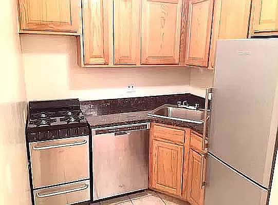 5th image of 312 W 73rd St APT 2A