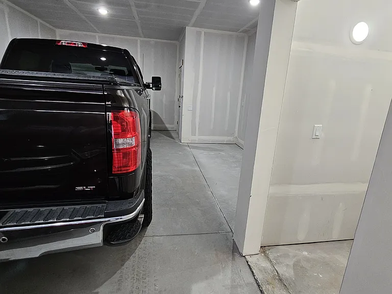 1570 S 150 W — Photo 32