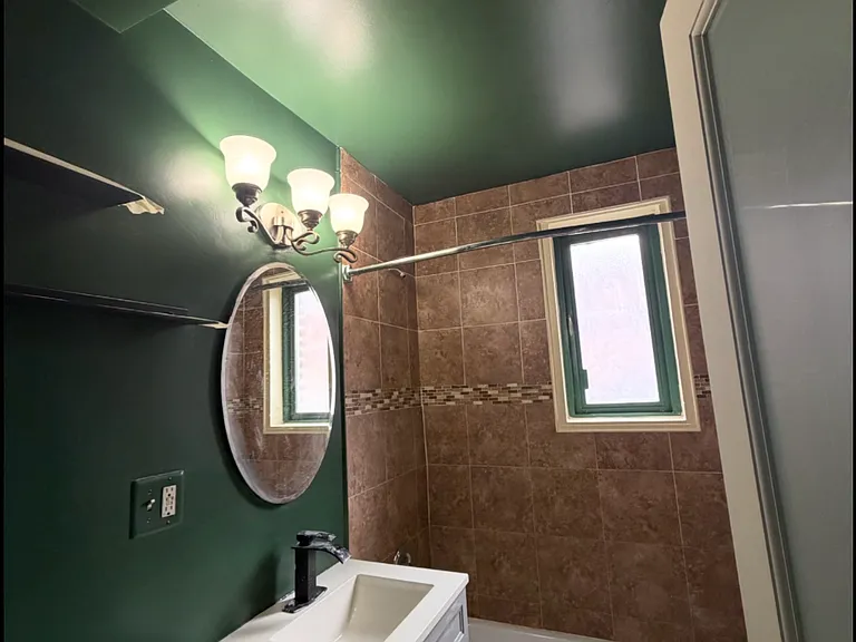 2120 E Tremont Ave #7C — Photo 5