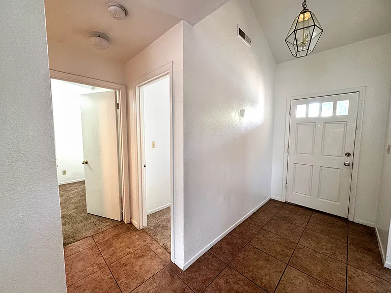 2101 E Pinedale Ave — Photo 6