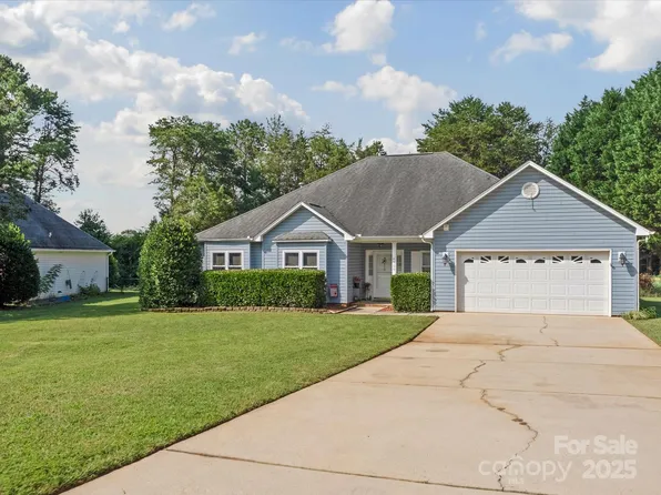 4509 Tukaway Ct, Gastonia, NC 28056