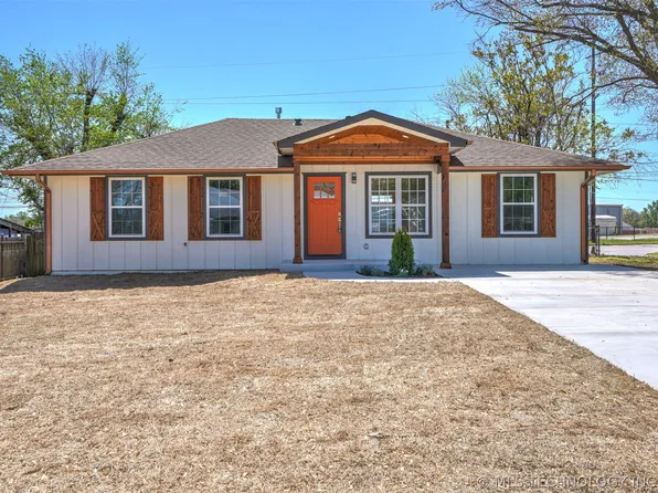 3804 E Pine Pl, Tulsa, OK 74115