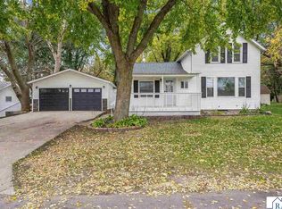 306 5th Ave SE, Mapleton, MN 56065