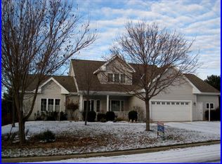 660 E Circle Ridge Pl, Sturgeon Bay, WI 54235