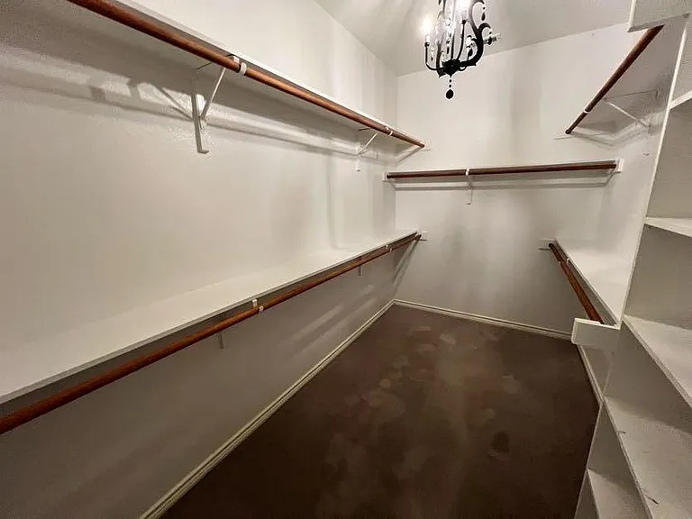 3904 Brush Creek Trl — Photo 30