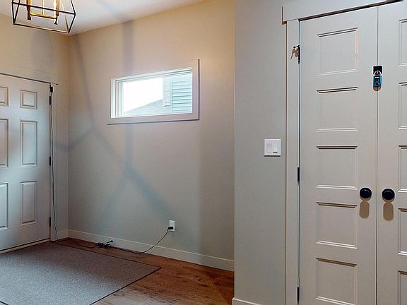 5th image of 223 Hawks Ridge Blvd NW