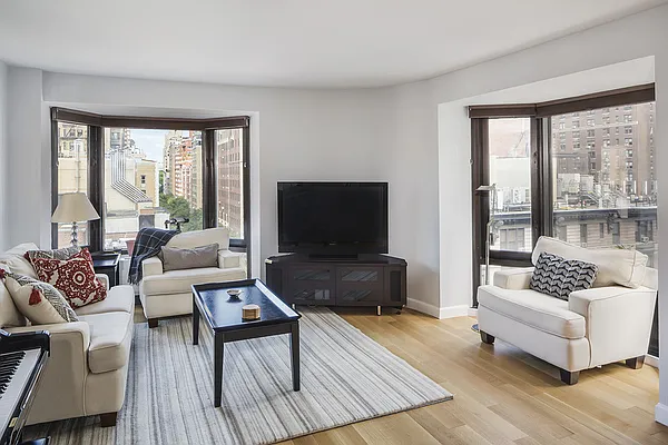 Sold by Stribling | media 2
