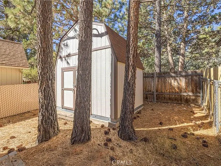 548 Moreno Ln — Photo 19