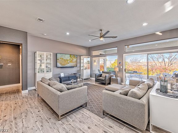 5th image of 3016 Treesdale Dr