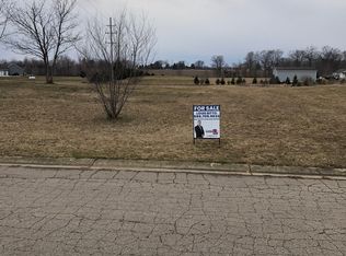 27 Adelines Way, Fowlerville, MI 48836