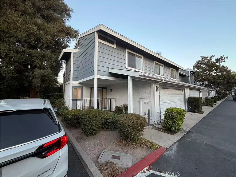 1402 Millcreek — Photo 2