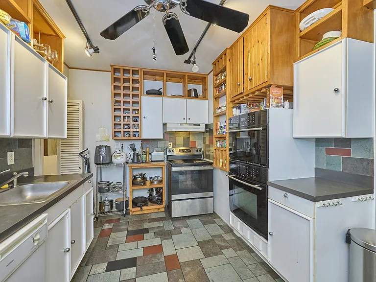 18 Atherton Rd #1 — Photo 9