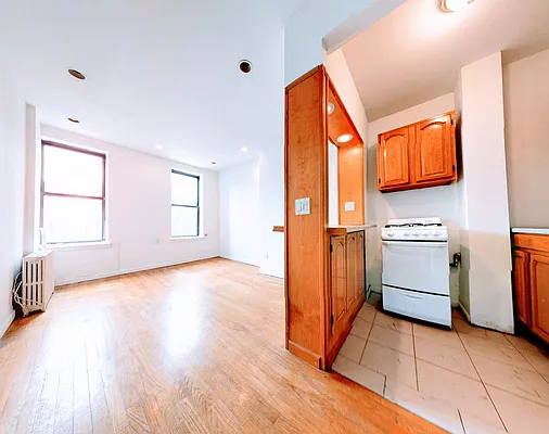 Rented by Union Square Property Management | media 6