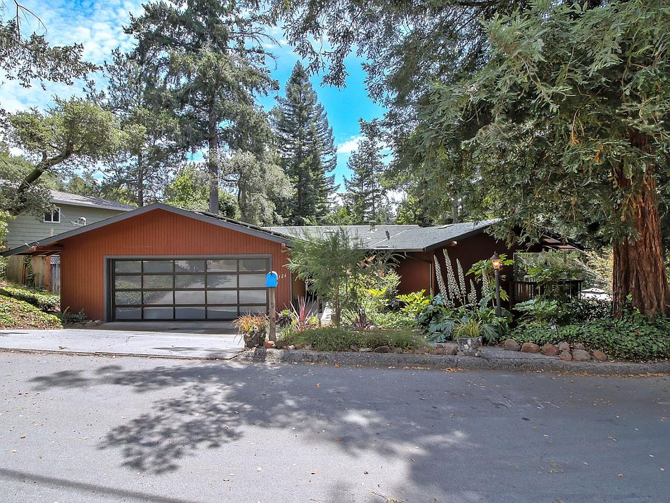 1st image of 126 Ponderosa Ct