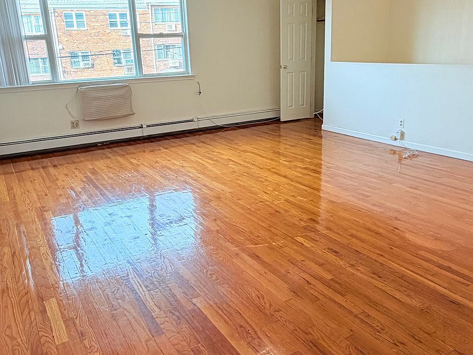 1st image of 13402 59th Ave