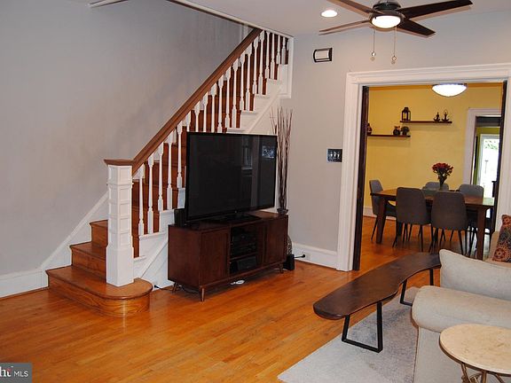 4th image of 2118 W Passyunk Ave