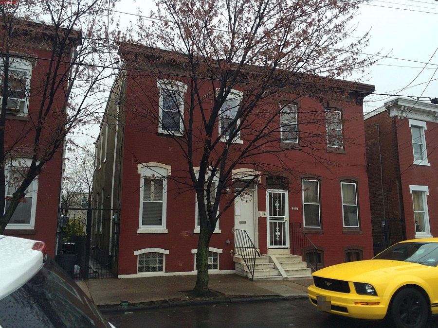 2nd image of 516 Line St