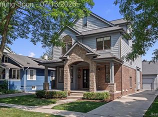 1049 Chapin Ave, Birmingham, MI 48009