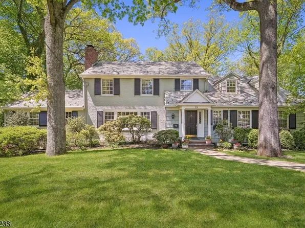 19 GREENBRIAR DRIVE, Summit City, NJ 07901