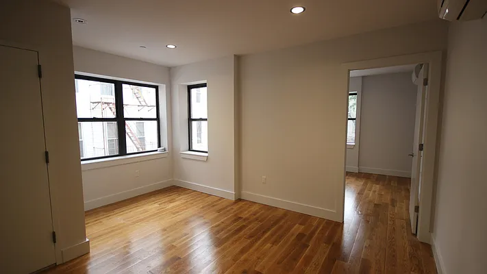 Rented by Nooklyn NYC LLC | media 12