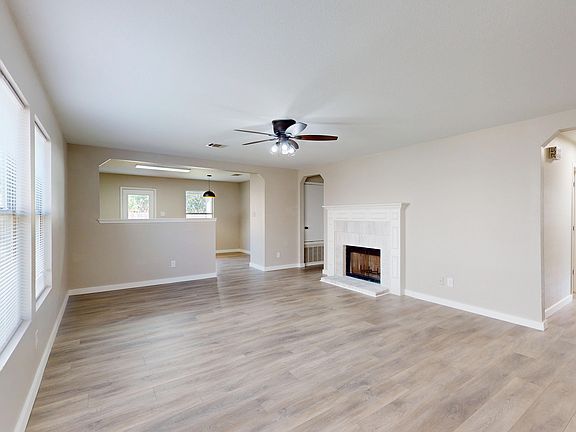 4th image of 145 S Willow Way