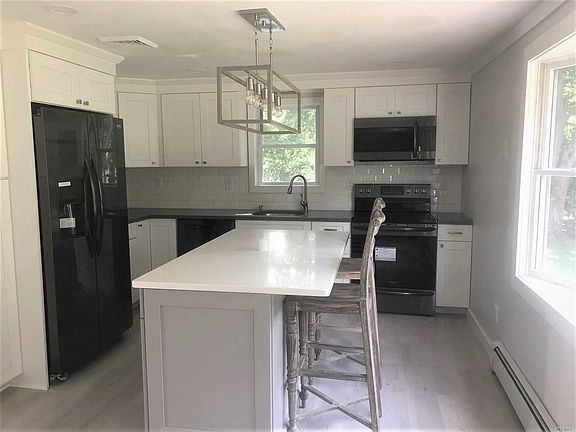 2nd image of 23 Continental Dr