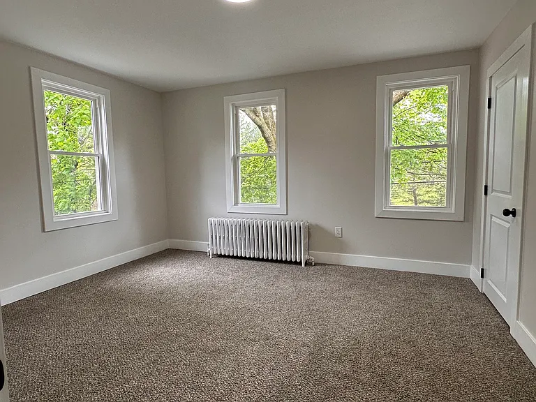 2151 Spinnerstown Rd — Photo 8