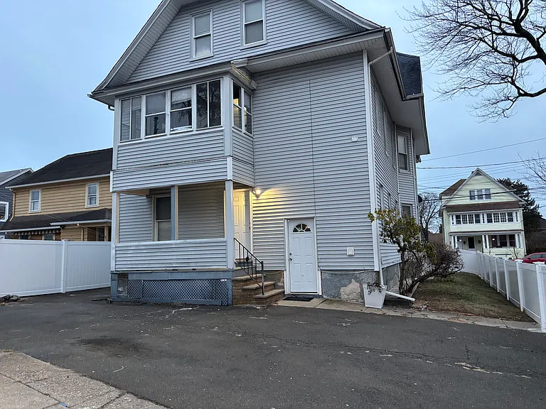 64-66 Wade St #2 — Photo 3