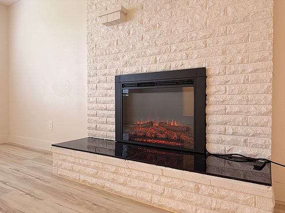Modern Fireplace Remote Controlled for your Convenience
