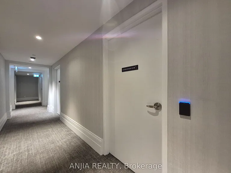 8 Cedarland Dr #321 — Photo 28