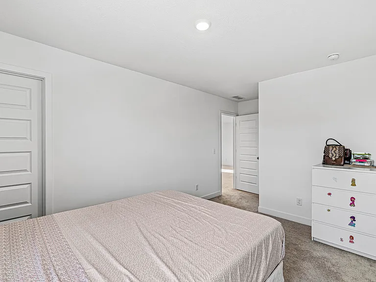2240 Bauer Creek Dr — Photo 33