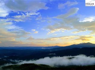 1968 Main St #11, Lenoir, NC 28645