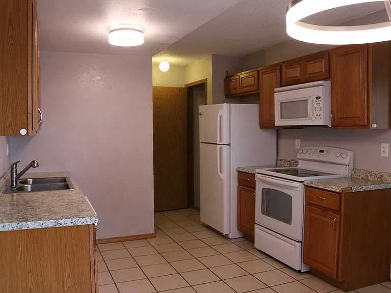 1342 Firefly Cir — Photo 7
