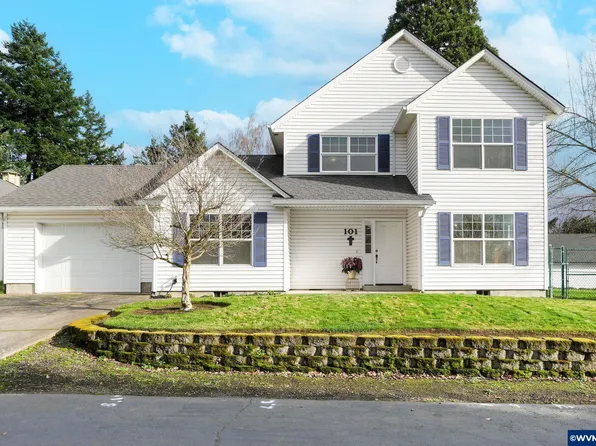 101 Gregory Ln, Mount Angel, OR 97362