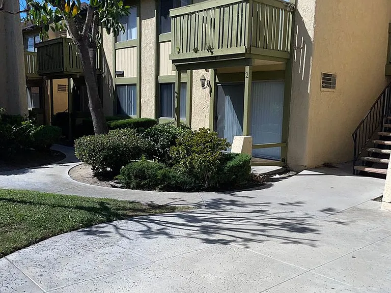 7531 Knott Ave — Photo 14