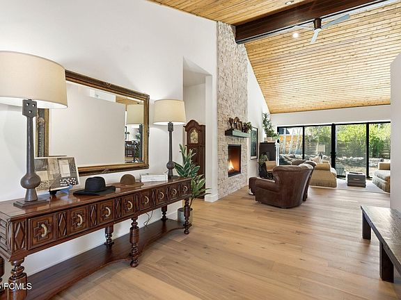 3rd image of 1503 Willow Loop