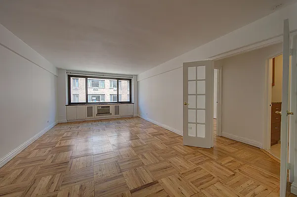 Rented by Akam Sales and Brokerage | media 14